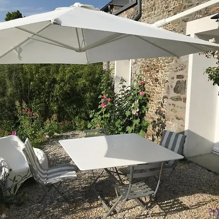 Le Jardin De לינה וארוחת בוקר Dragey