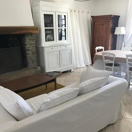 לינה וארוחת בוקר Le Jardin De 3*