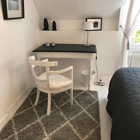 לינה וארוחת בוקר Le Jardin De 3*