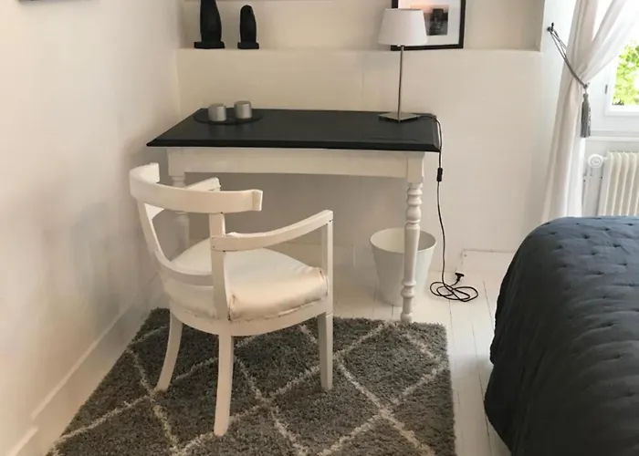 ベッド・アンド・ブレックファスト Le Jardin De 3*